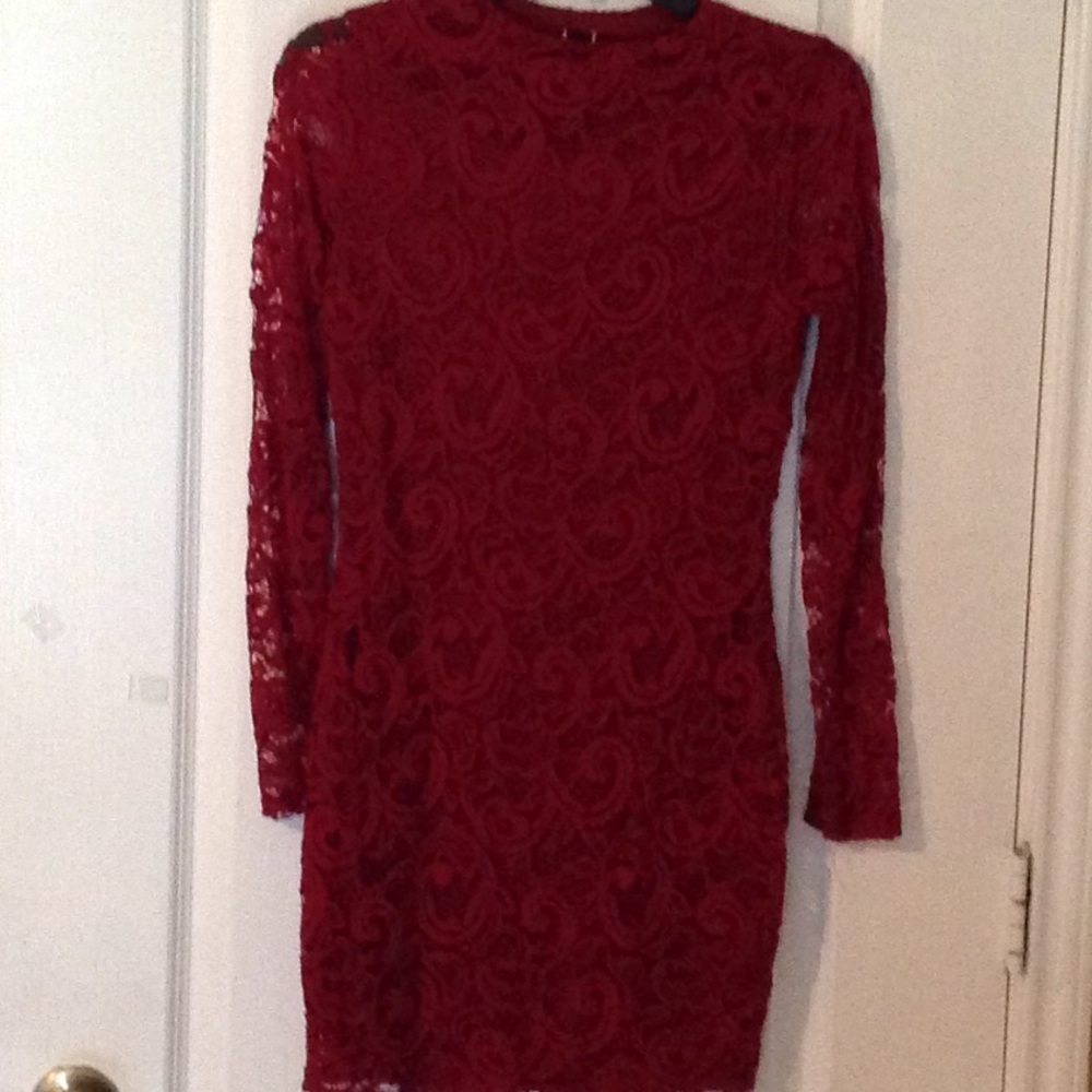 Windsor lacy dressy size junior M